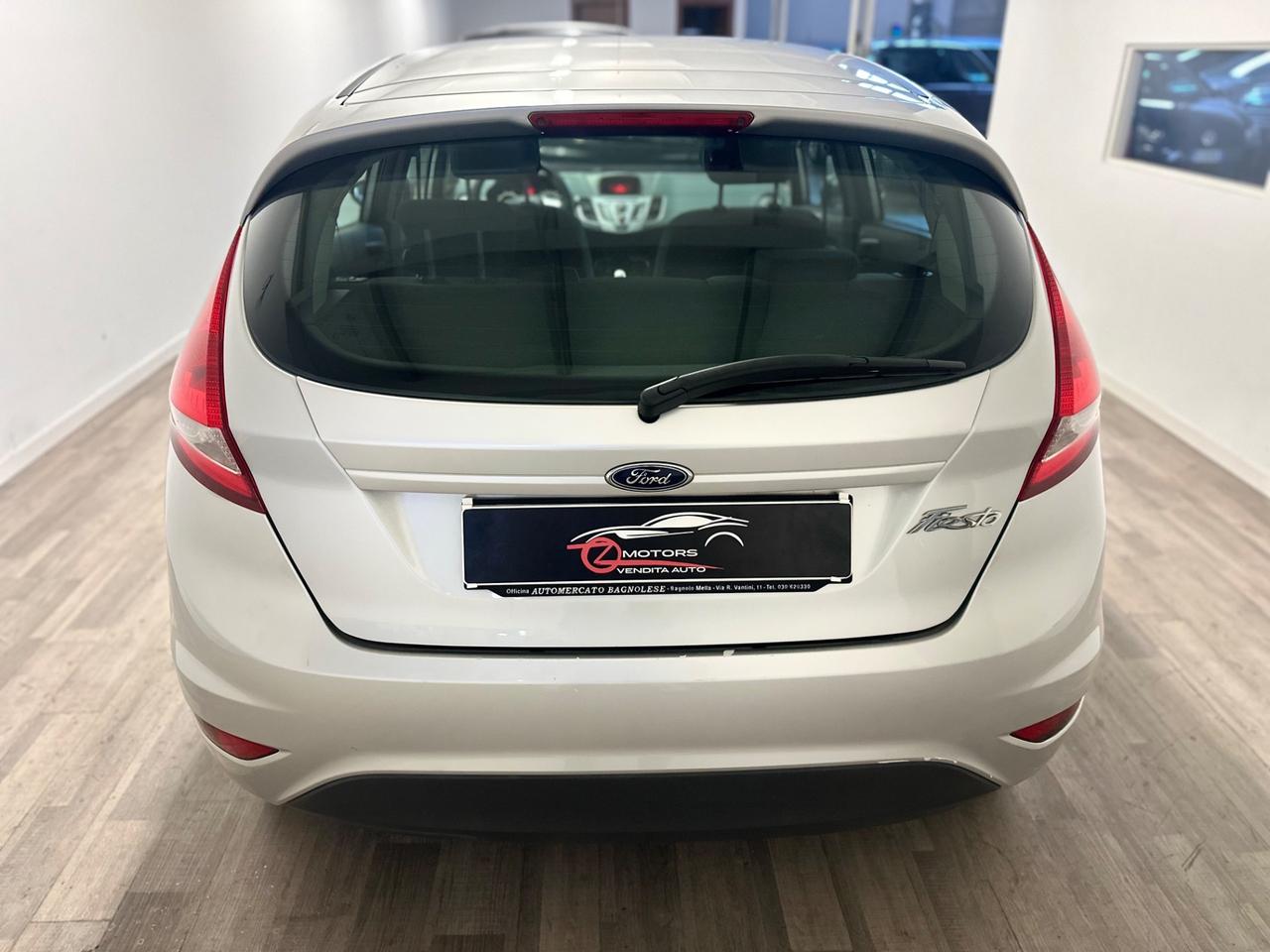 Ford Fiesta 1.4 5 porte Bz.- GPL Titanium NEOPATENTATI