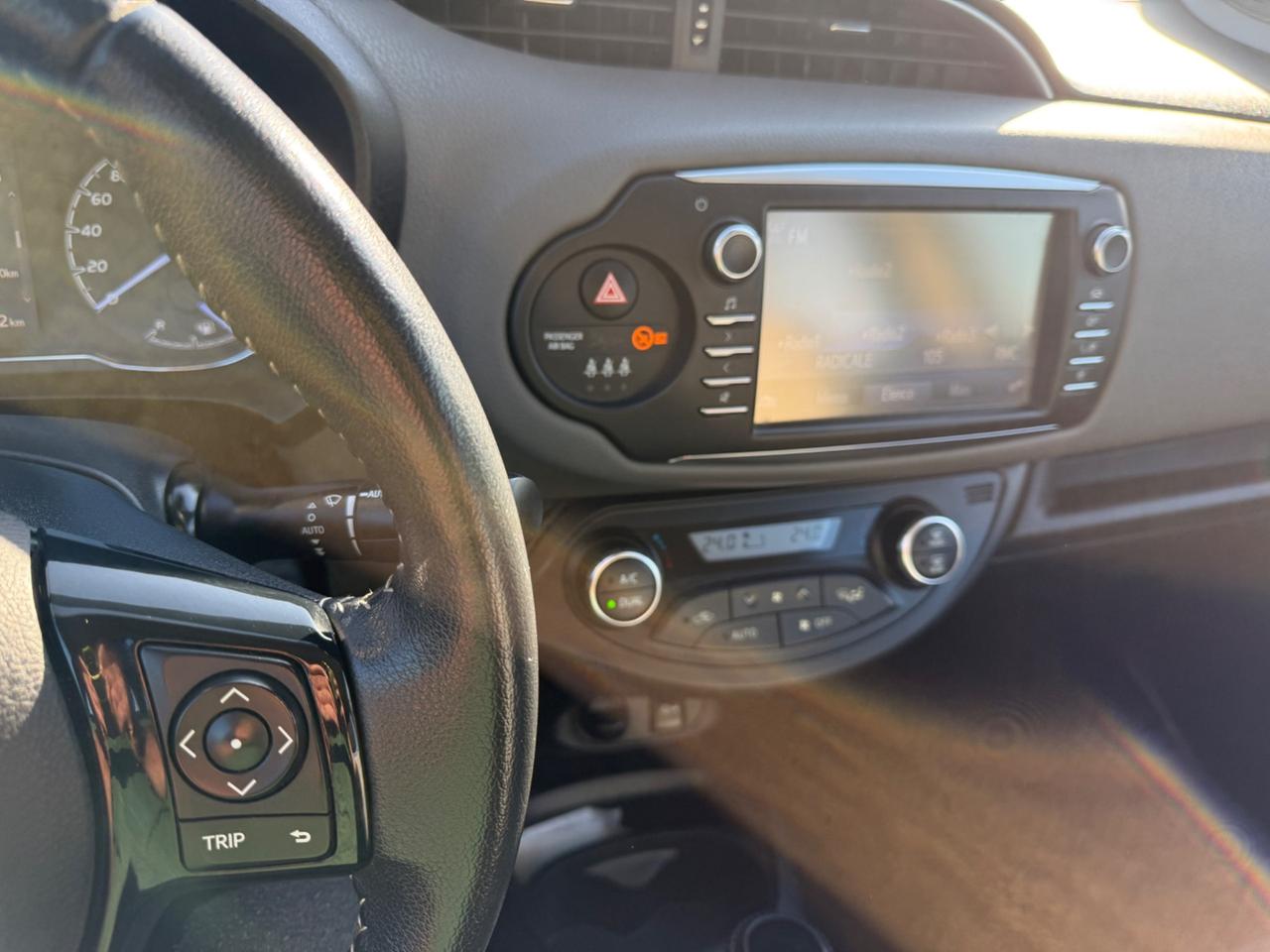 Toyota Yaris 1.5 Hybrid 5 porte Business