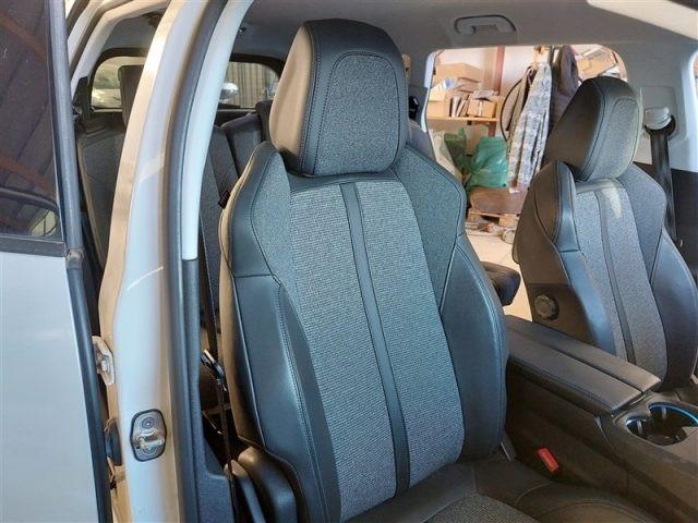 PEUGEOT 5008 PureTech Turbo 130 S&S Allure