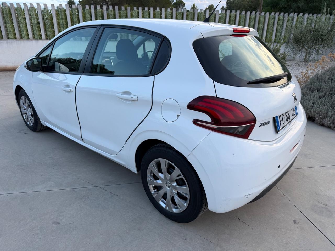 Peugeot 208 BlueHDi 75 5 porte Active 2016