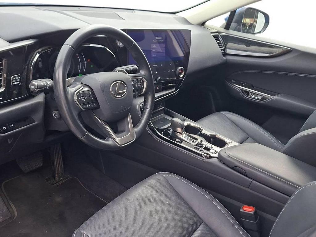 Lexus NX 2.5 Hybrid Premium 4WD e-CVT