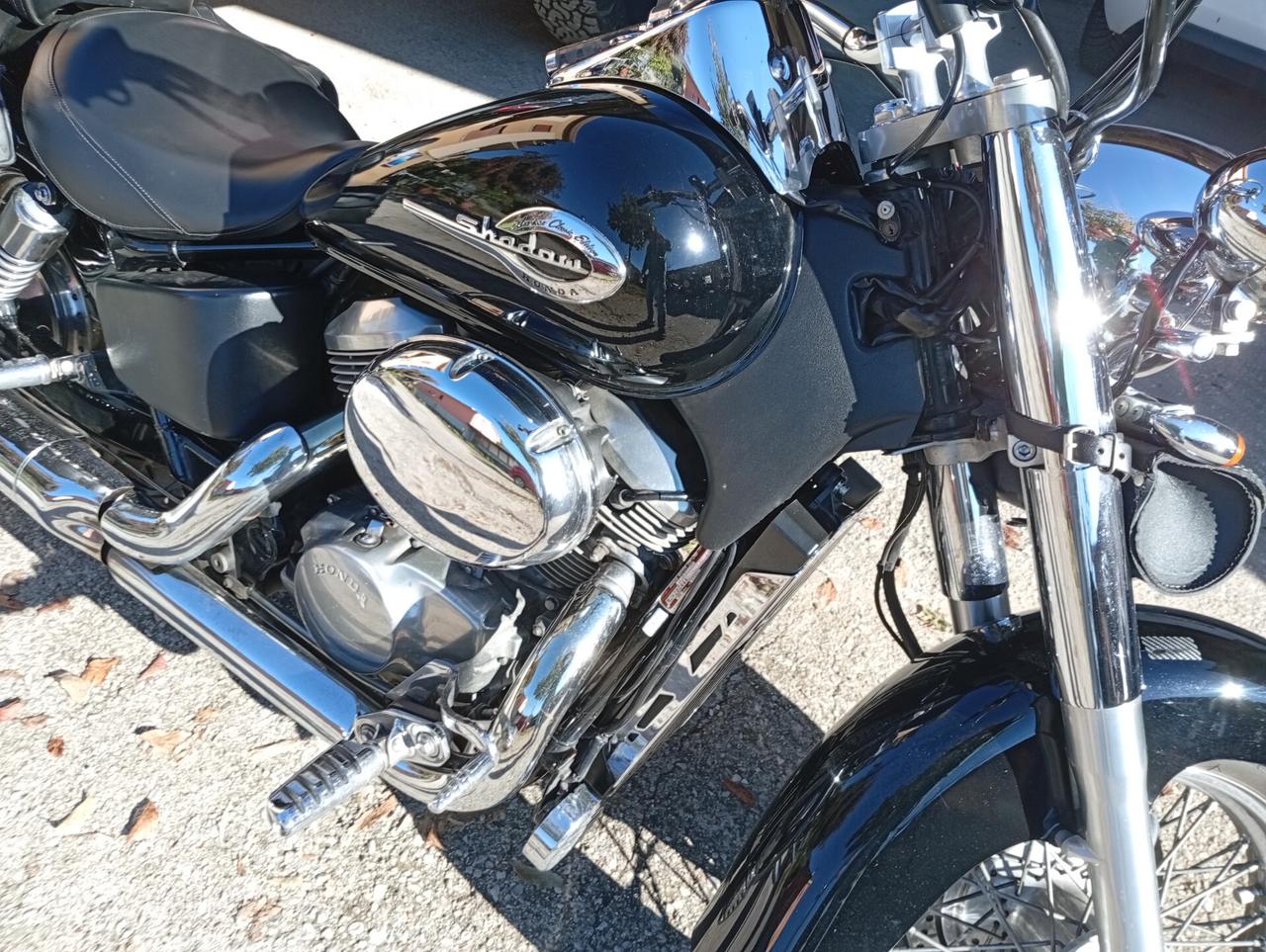 Honda VT 750 Shadow pronta a viaggiare