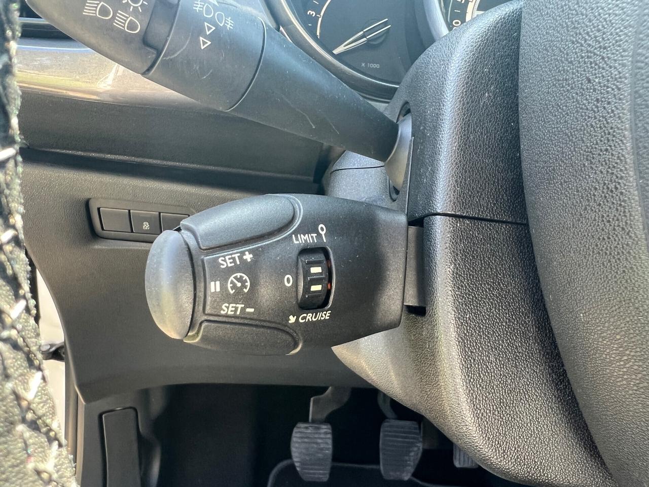 Citroen C3 1.2VTi 82CV Exclusive-2014"UNIPRO"
