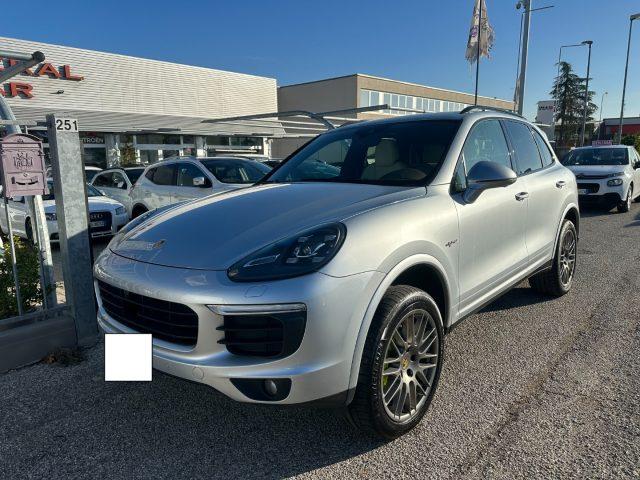 PORSCHE Cayenne 3.0 S E-Hybrid DIFFERENZ. RUMOROSO