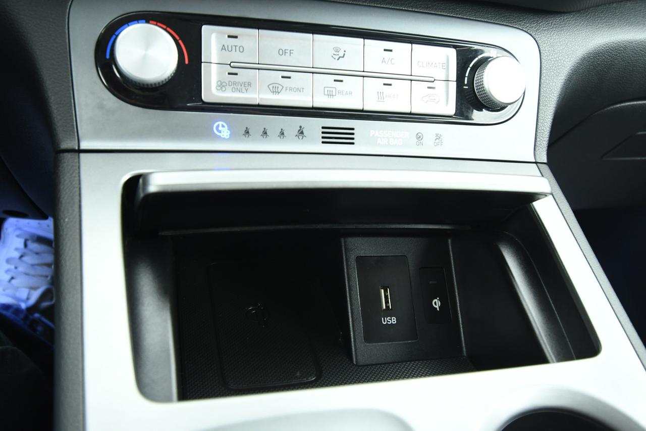 HYUNDAI Kona 64 kWh EV Xclass FULL LED+ACC+HEAD-UP+CAMERA+APP CONNECT