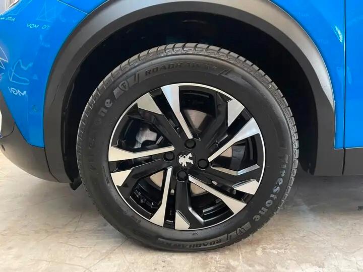 Peugeot 2008 motore elettrico 100kw GT
