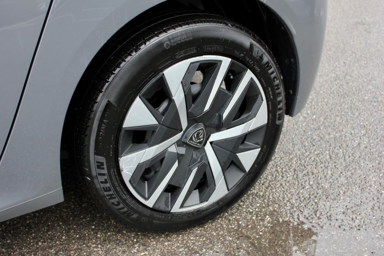 Peugeot 208 1.2 75CV SENSORI - APPLECARPLAY - CRUISE CONTROL