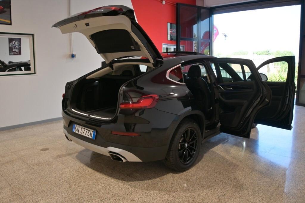 BMW X4 30D 286CV STEPTRONIC 48V X-DRIVE BUSINESS ADVANTAGE ( FARI LED ADATTIVI - BMW DIGITAL COCKPIT - TETTO PANORAMICO APR. - PELLE - AMBIENT LIGHTS - CLIMA TRIZONA - CRUISE - NAVI - MIRROR - PARK ASSISTANT - TELECAMERA 360 - CERCHI 18 )