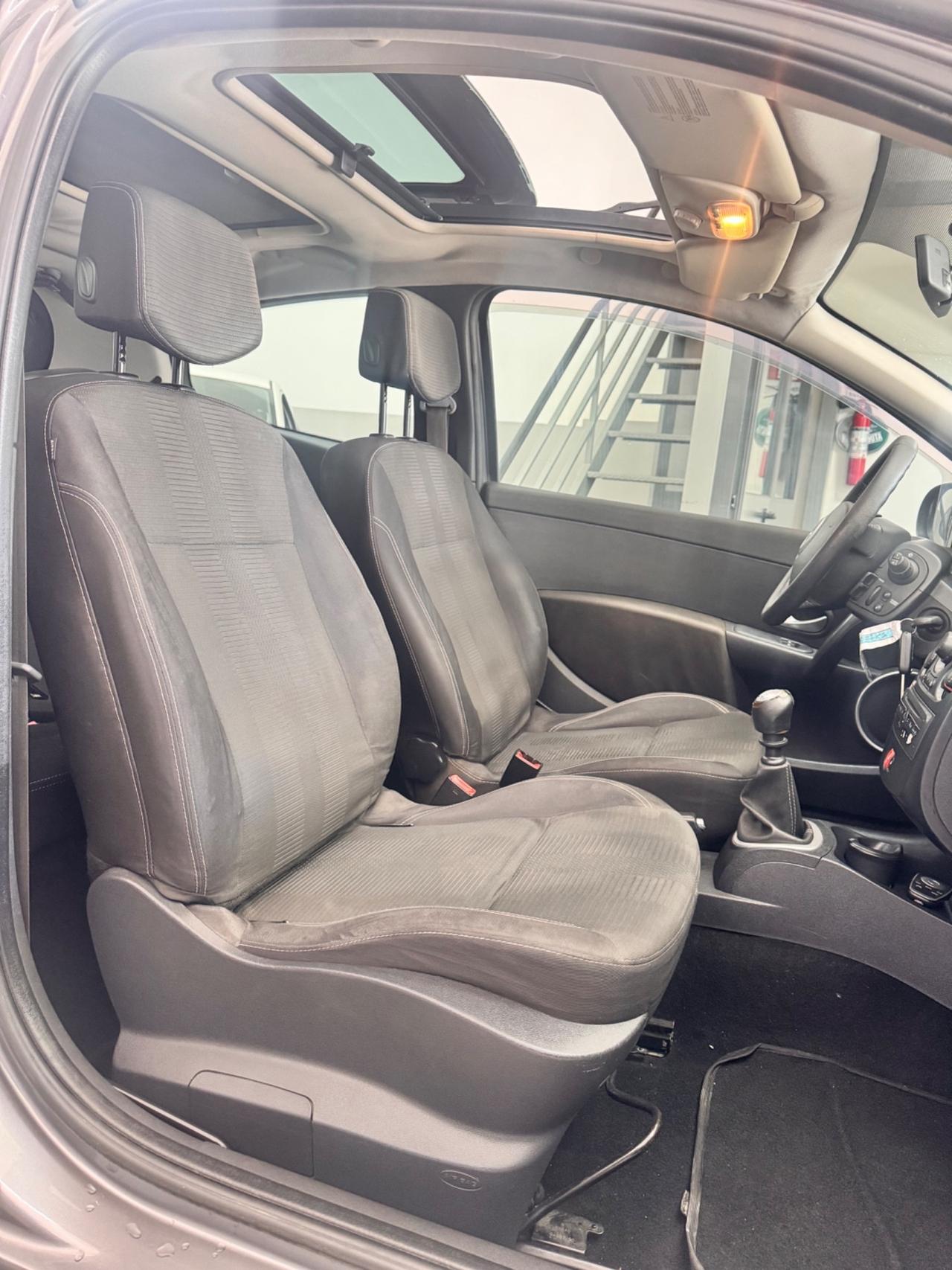 Renault Clio 1.5 DCi 86 Cv 3P. Luxe - 2009