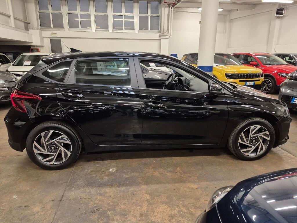 Hyundai i20 1.2 MPI MT Connectline