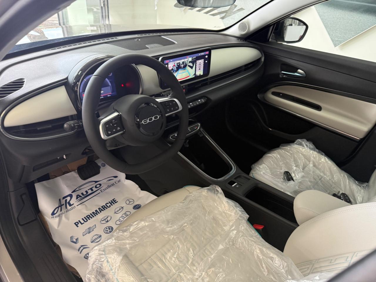 Fiat 600 Hybrid 145 CV DCT MHEV La Prima