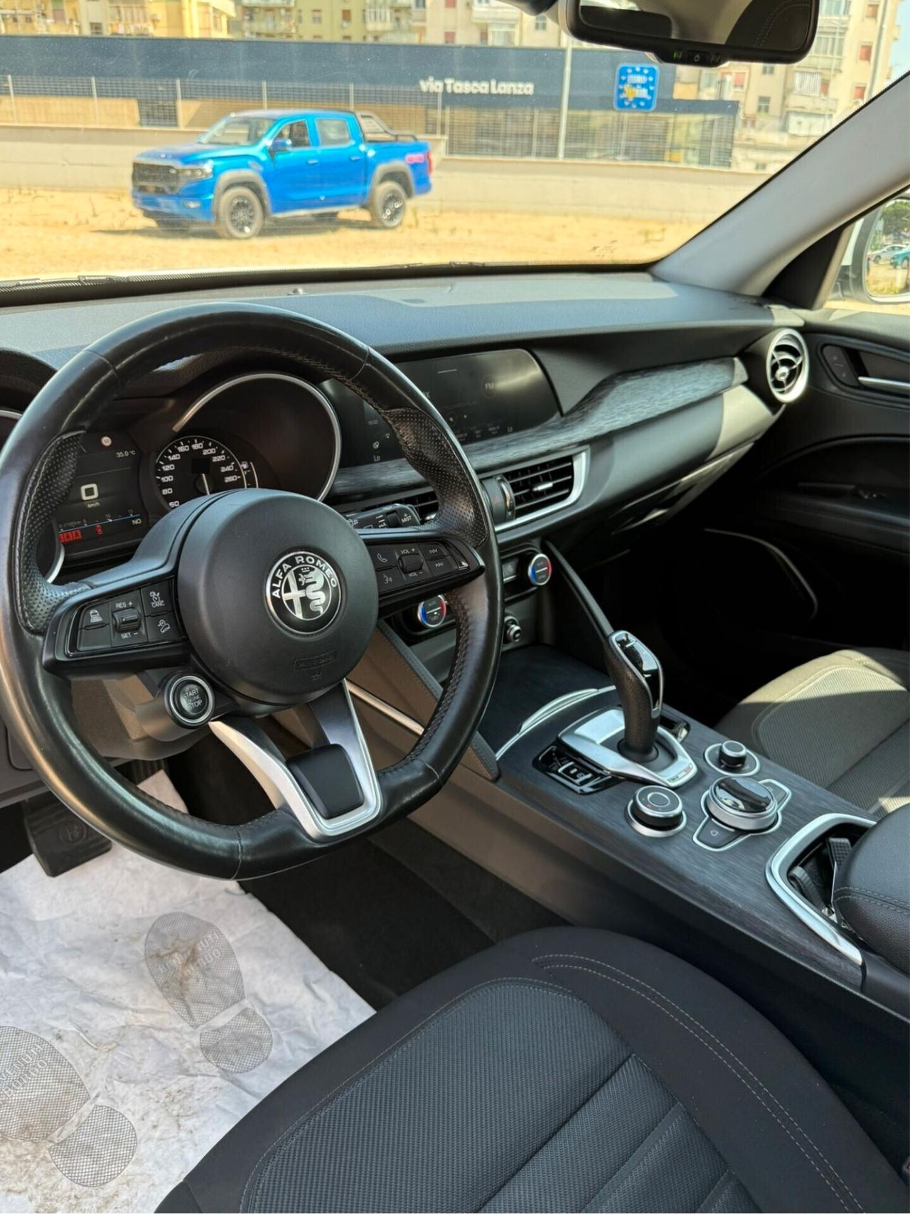 Alfa Romeo Stelvio 2.2 Turbodiesel 160 CV AT8 RWD Business