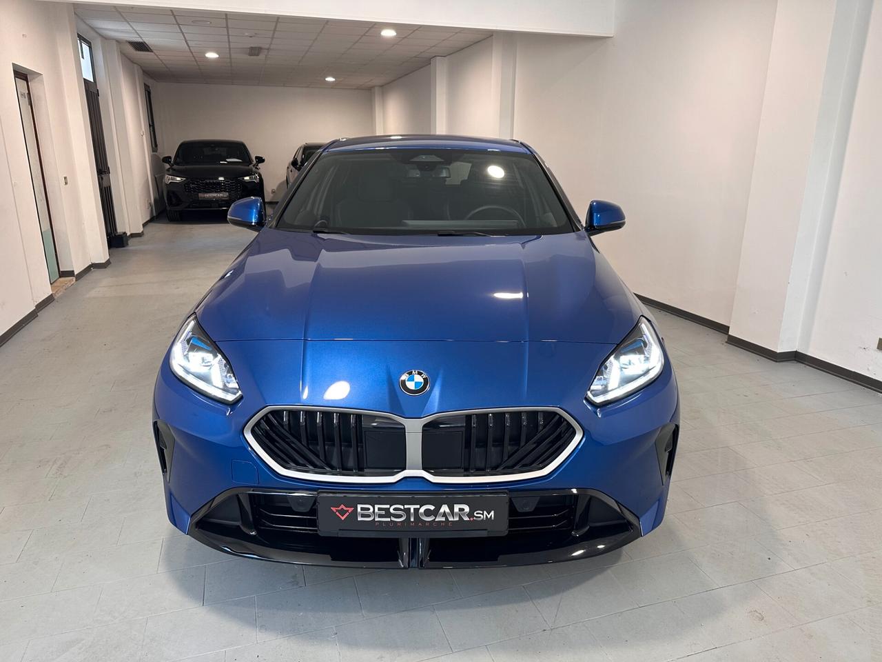 Bmw 118d 5p. M Sport STEPTRONIC_FARI MATRIX_CAMERA _R18_NAVI