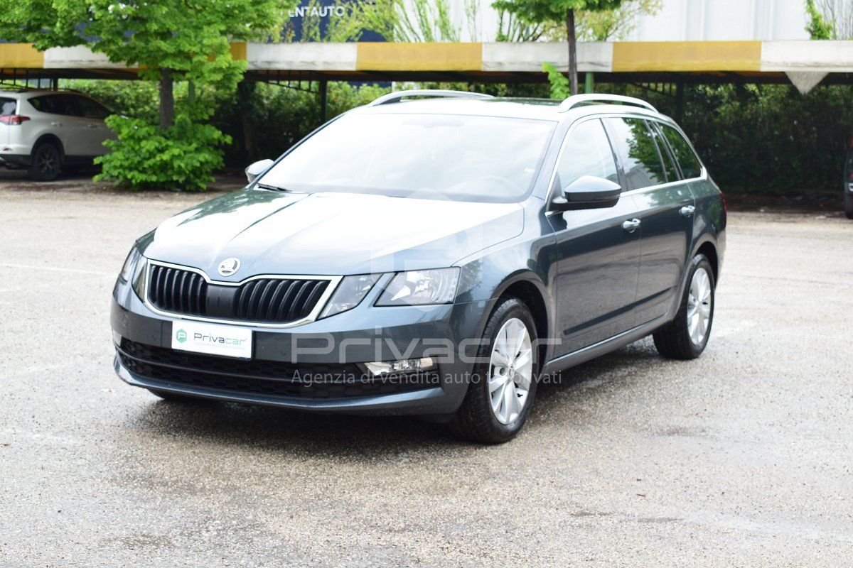 SKODA Octavia 1.5 DSG Wagon Executive G-Tec