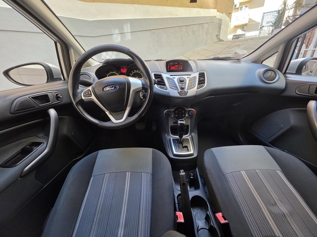 FORD FIESTA AUTOMATICA - PROMO
