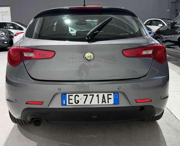 Alfa Romeo Giulietta Benzina Tetto Panoramico