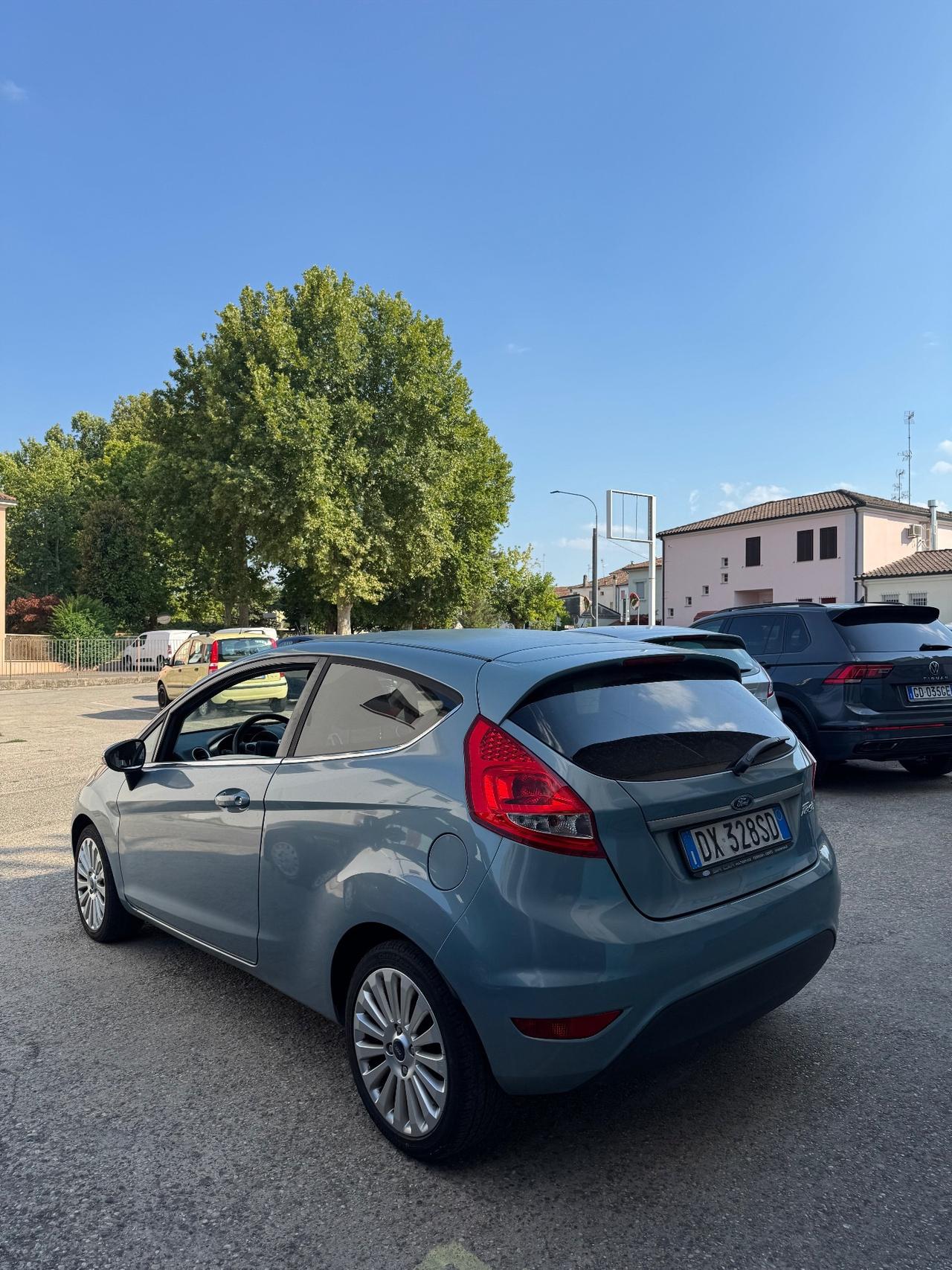 Ford Fiesta 1.2 82CV 3 porte Titanium