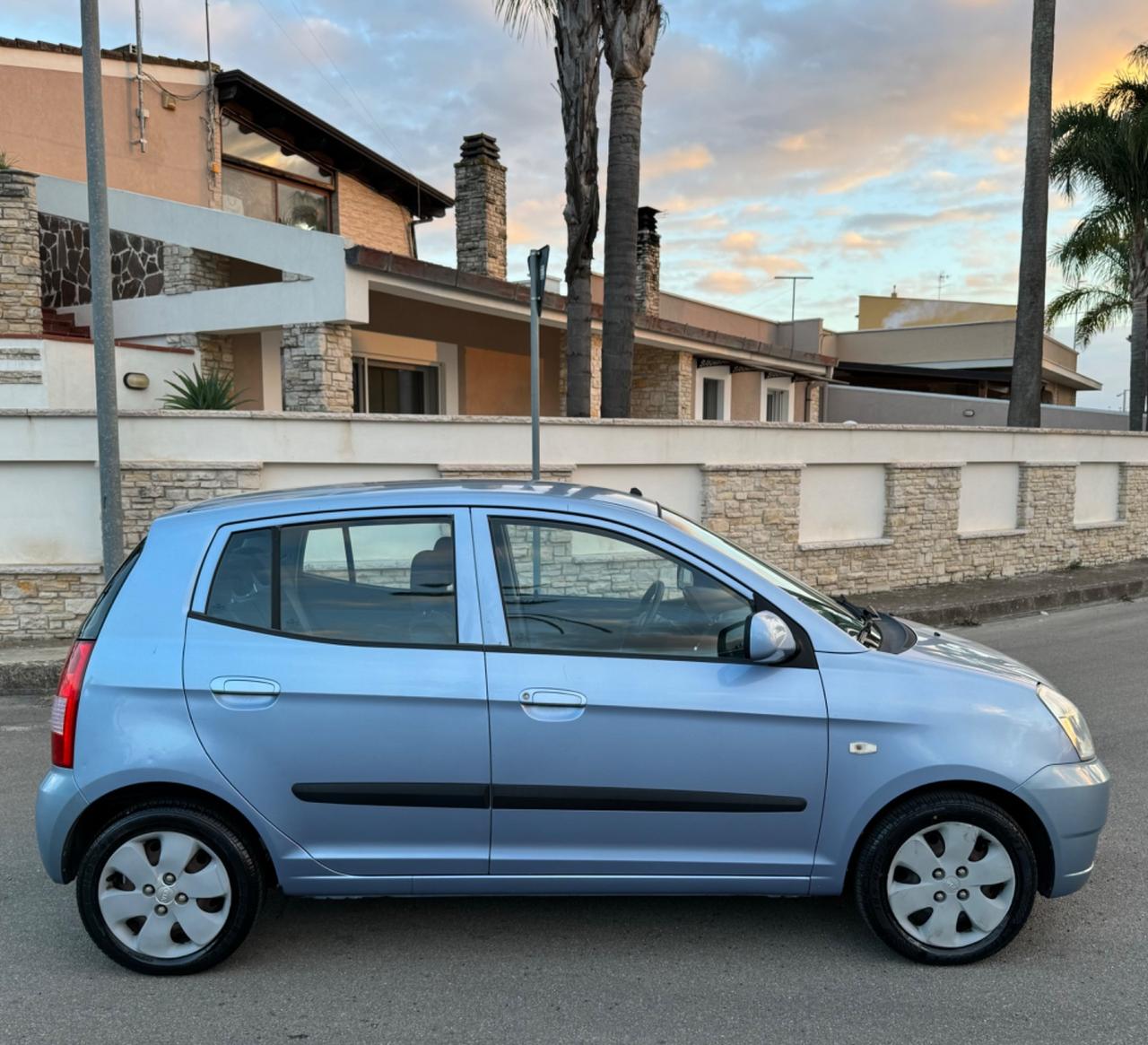 KIA PICANTO 1.0 BENZINA SPIRIT 126000 KM