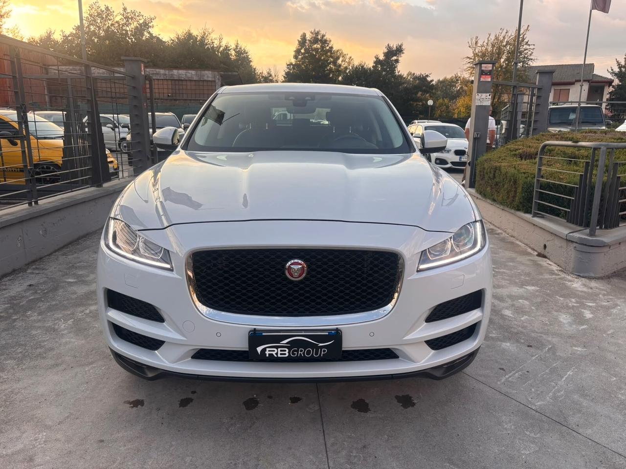 Jaguar F-Pace 2.0 D 180 CV AWD aut. Prestige