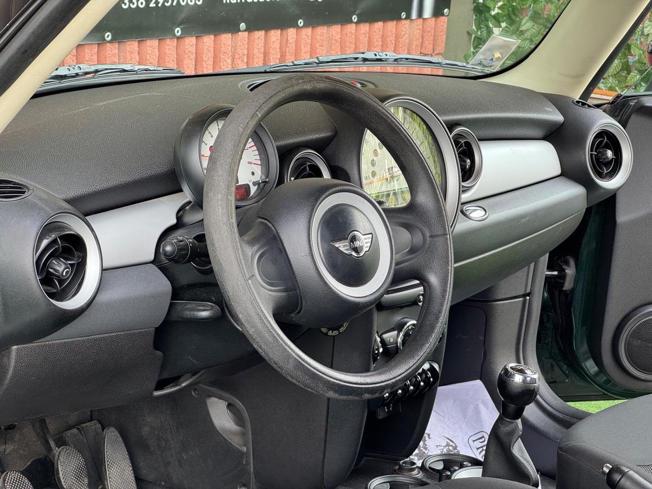 Mini 1.6 16V One (55kW)