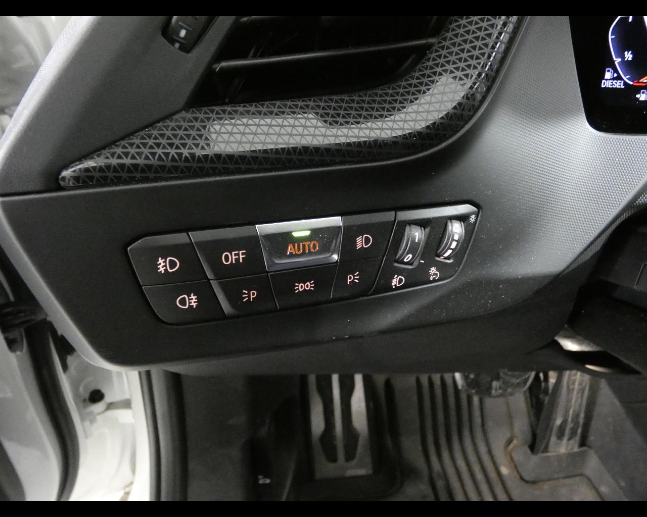 BMW Serie 1 (F40) - 118d 5p. Msport