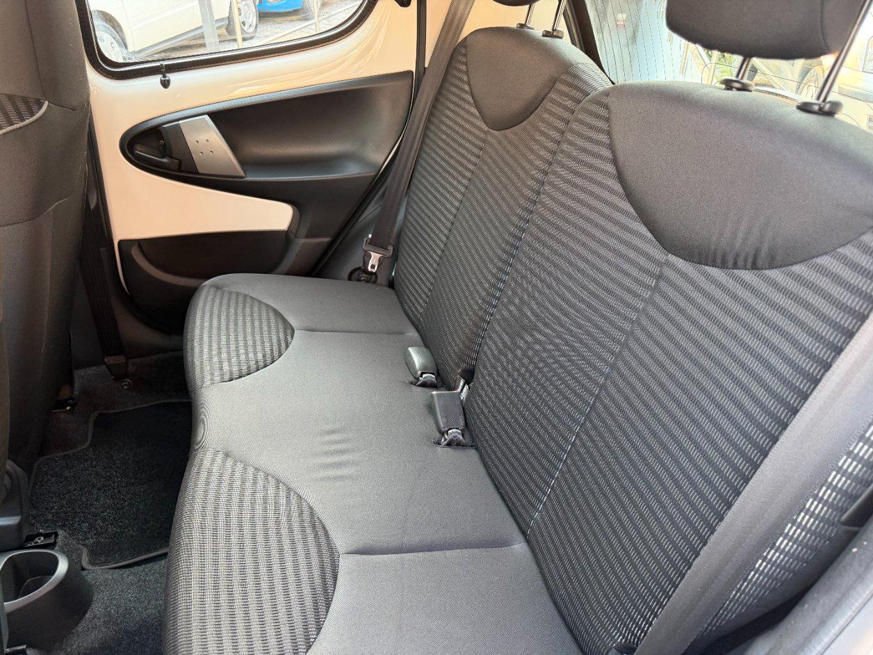Peugeot 107 5 Porte 107 5p 1.0 12v Urban Move PRONTA CONSEGNA