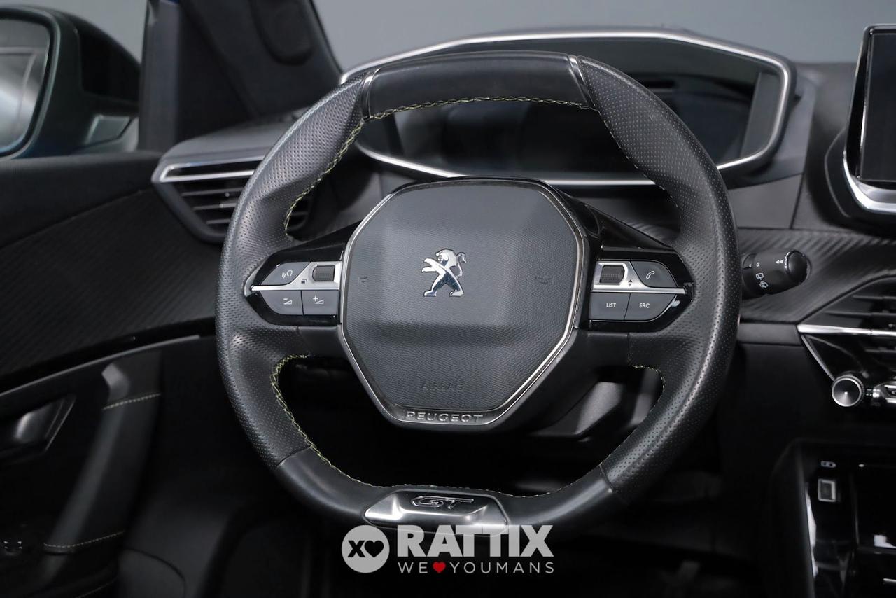 Peugeot e-2008 motore elettrico 100KW GT