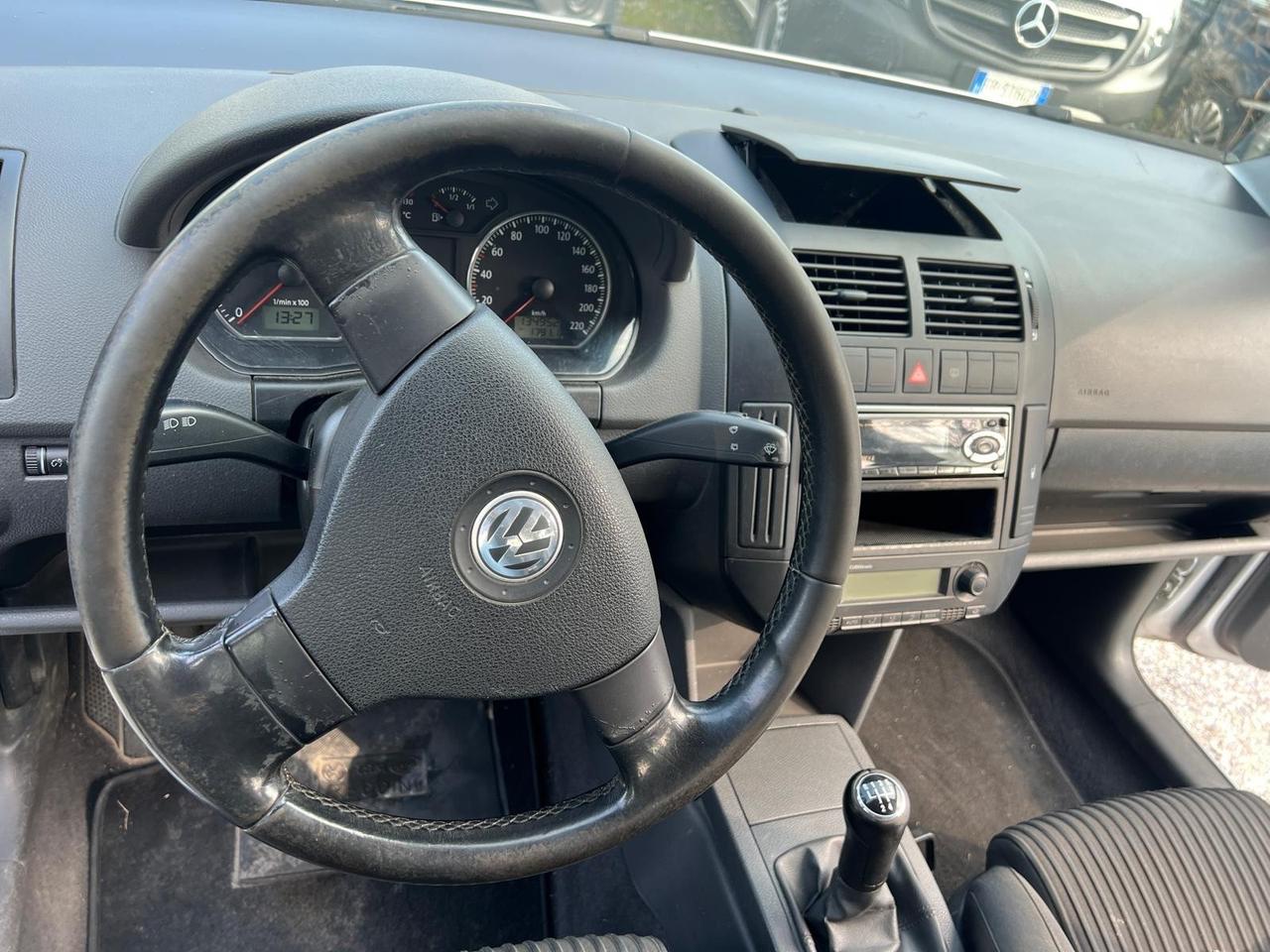 Volkswagen Polo 1.4/80CV TDI 5p. Sportline