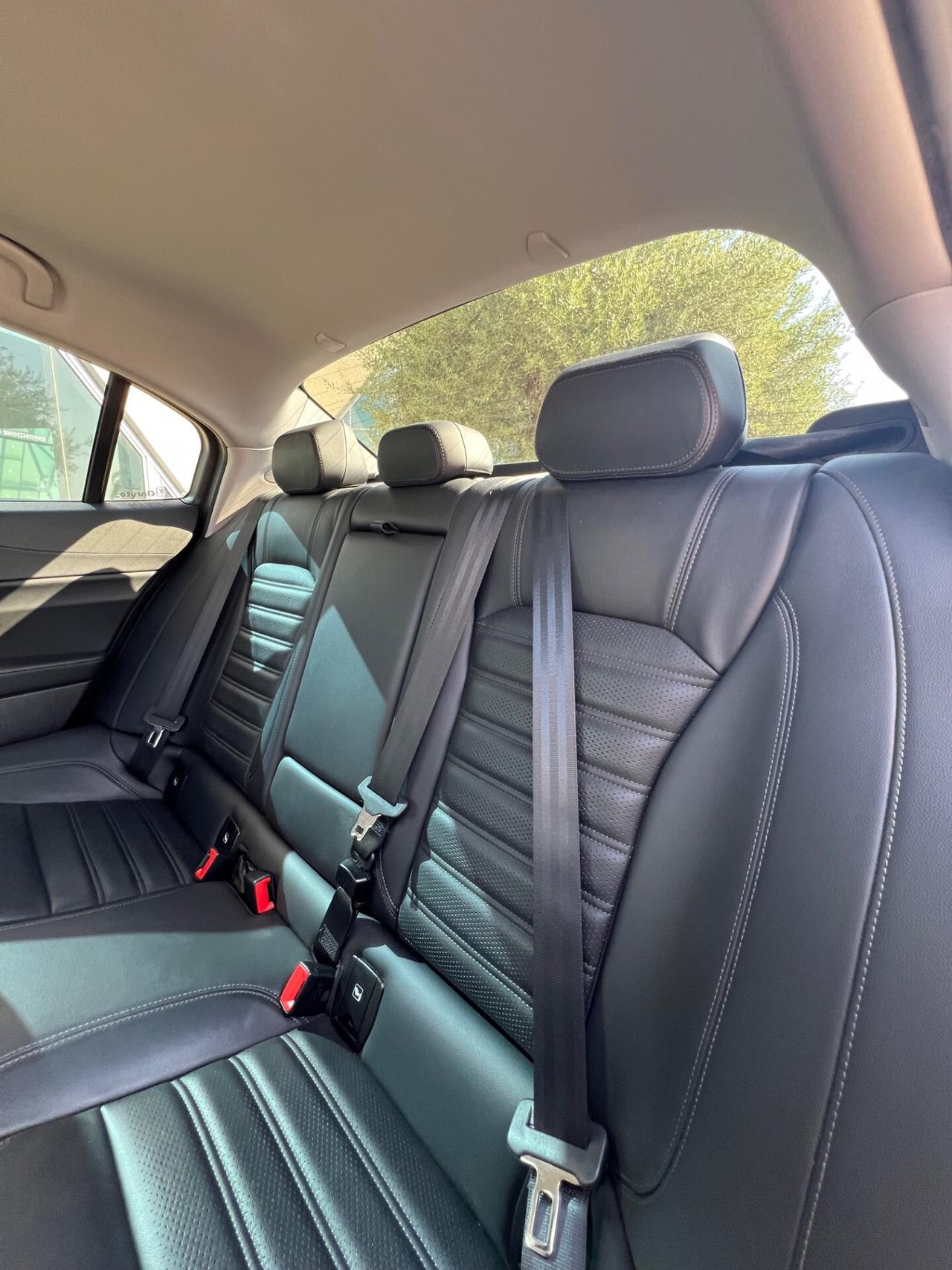 Alfa Romeo Giulia 2.2 Turbodiesel 210 CV AT8 Q4 Veloce - PREZZO NON TRATTABILE