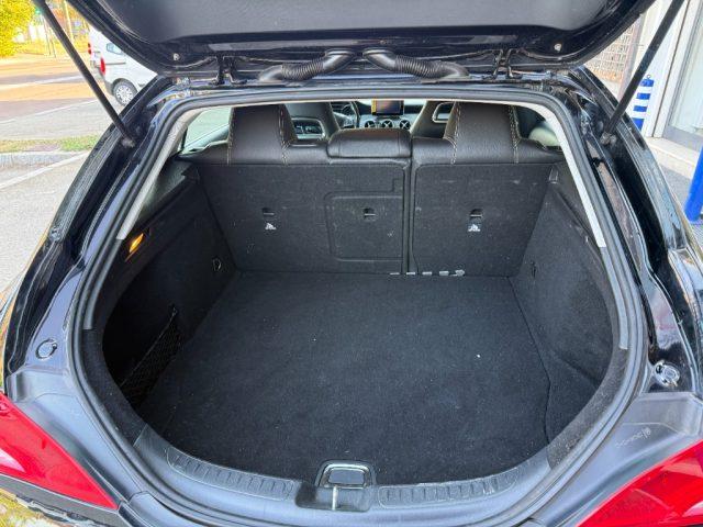 MERCEDES-BENZ CLA 200 d S.W. 4Matic Automatic Premium