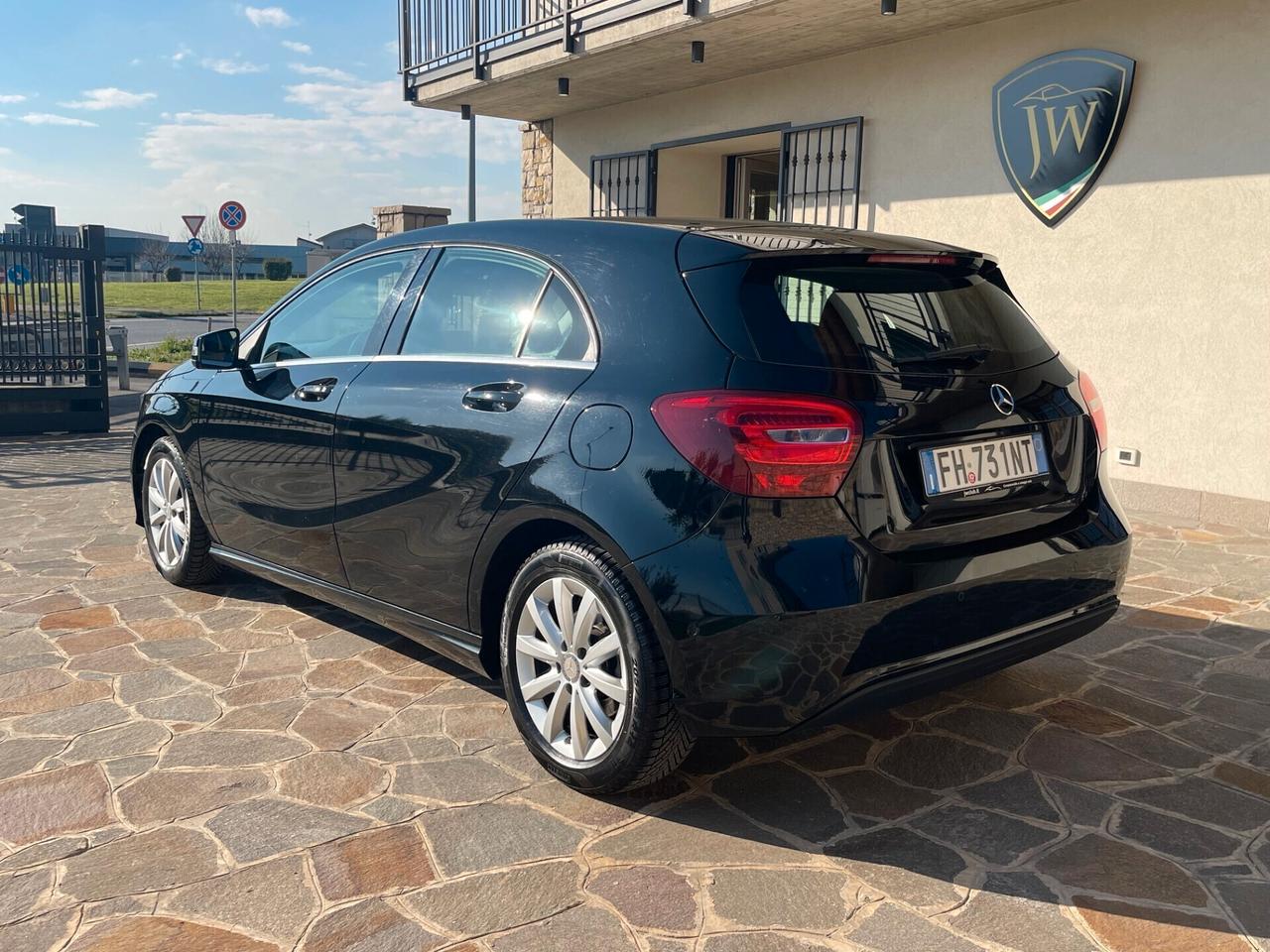 Mercedes-benz A 180d Automatic Style