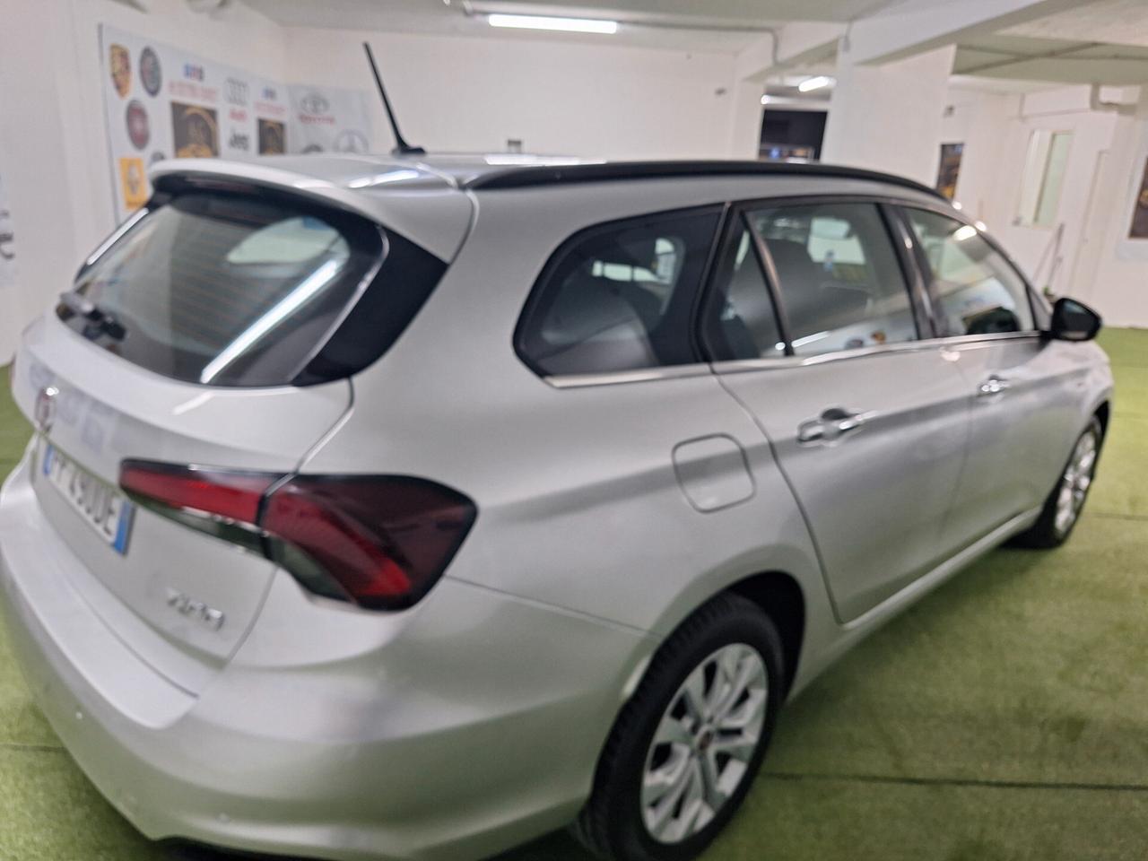 Fiat Tipo 1.6 Mjt S&S 5 porte S-Design
