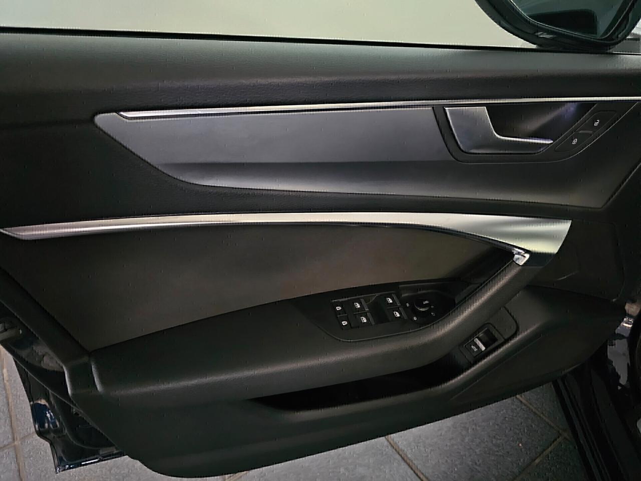 Audi A6 Avant 40 2.0 TDI quattro ultra S tronic Bus.