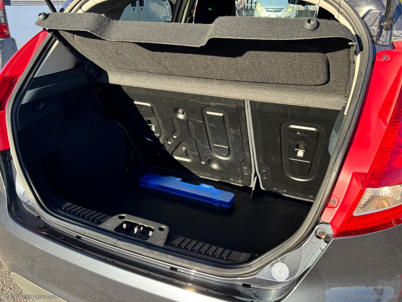 FORD Fiesta 1.4 TDCi 68 CV 5p. Titanium