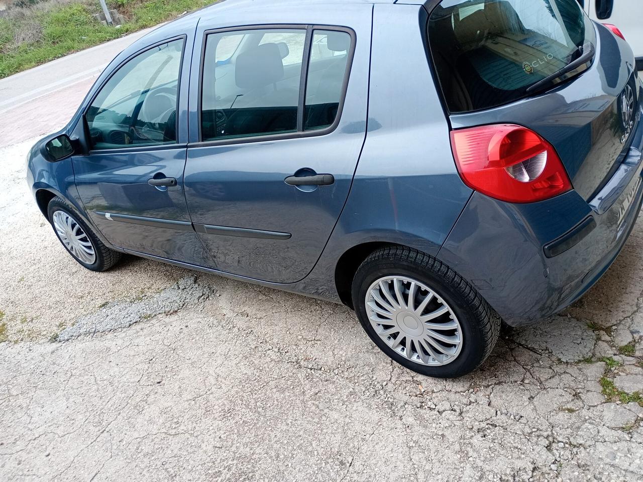 Renault Clio Storia 1.2 5 porte