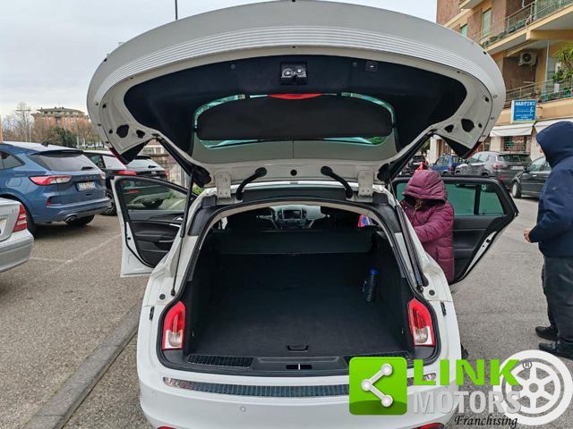 OPEL Insignia 2.0 CDTI 163CV Sports Tourer aut. Cosmo