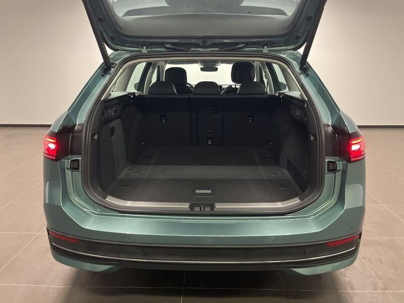 Volkswagen Passat Nuova Business 1.5 eTSI ACT 110 kW (150 CV) DSG