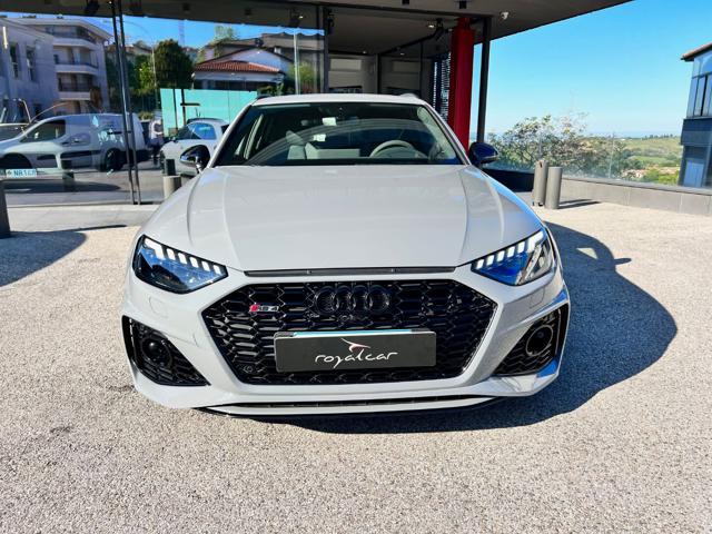 AUDI RS 4 Avant