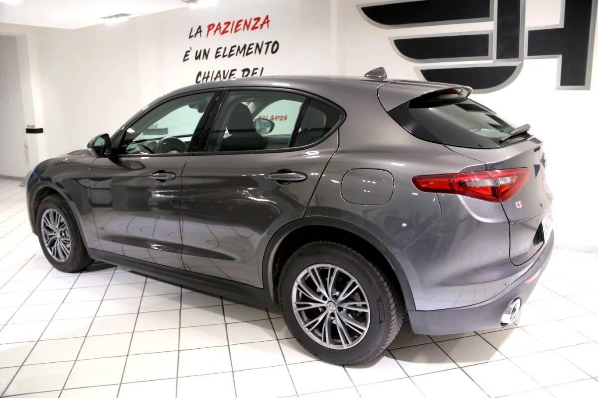 Alfa Romeo Stelvio 2.2 t Executive Q4 180cv auto