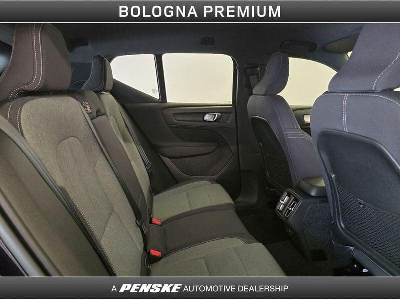 Volvo XC40 XC40 T3 Geartronic Momentum Pro