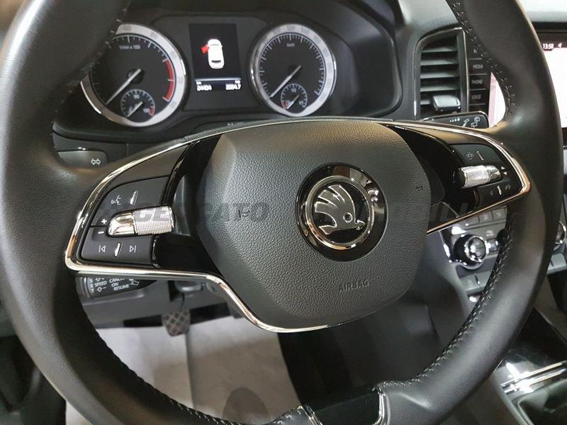 Skoda Karoq 2022 1.0 tsi Executive 110cv