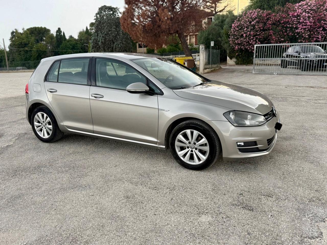 Golf 7 1.4 TGi euro6B neopatentati unipro Bluemotion