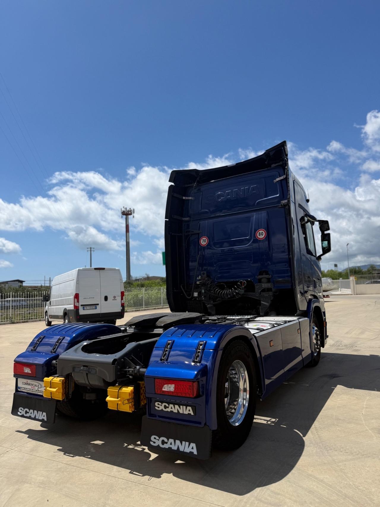 Scania R500