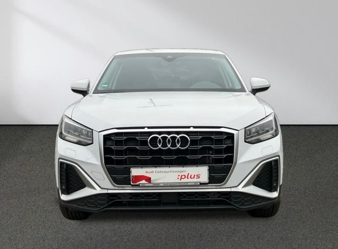 Audi Q2 S line 30 TDI