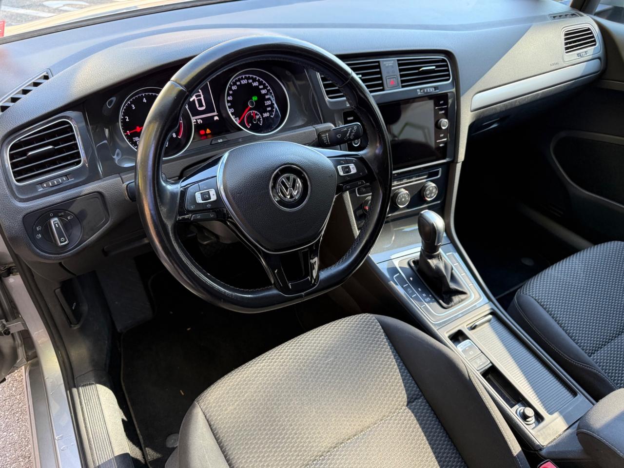 Volkswagen Golf 1.5 TGI DSG benzina/metano 130cv
