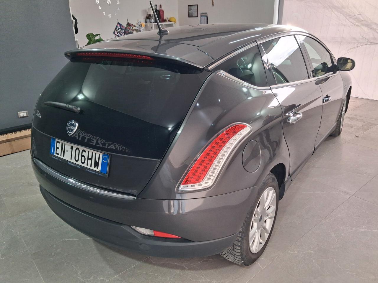 Lancia Delta 1.6 MJT DPF automatica unico proprietario
