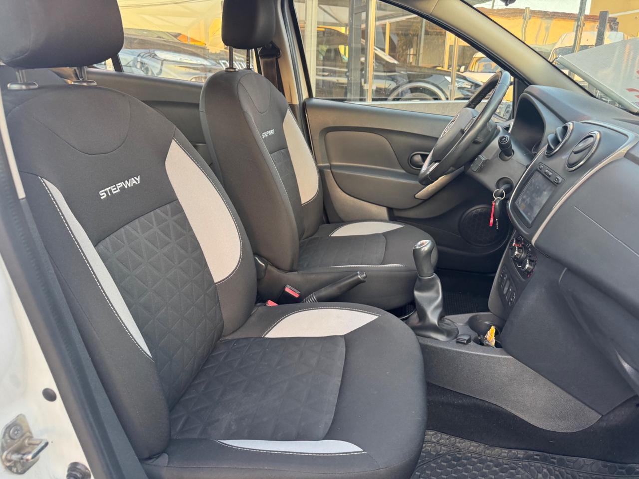 DACIA SANDERO STEPWAY 1.5 DCI PRESTIGE NAVI FULL