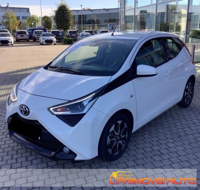 TOYOTA Aygo Connect 1.0 VVT-i 72 CV 5 porte x-play