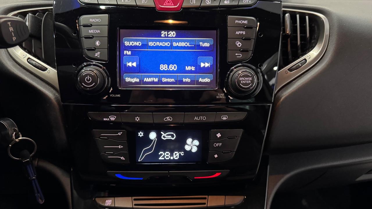 Lancia Ypsilon 1.2 69 CV 5 porte S&S Platinum-43.000 km