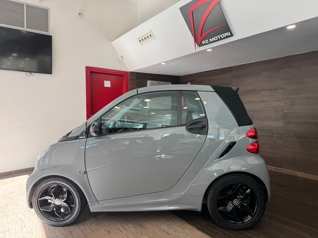 Smart ForTwo Cabrio 1.0 mhd Pulse 71cv-SERVOSTERZO-ITALIANA